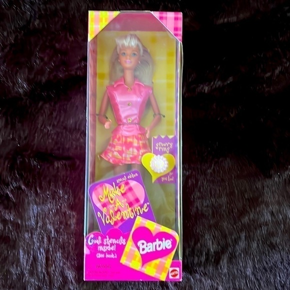 Make A Valentine Barbie Doll - NRFB/NIB - Picture 1 of 5